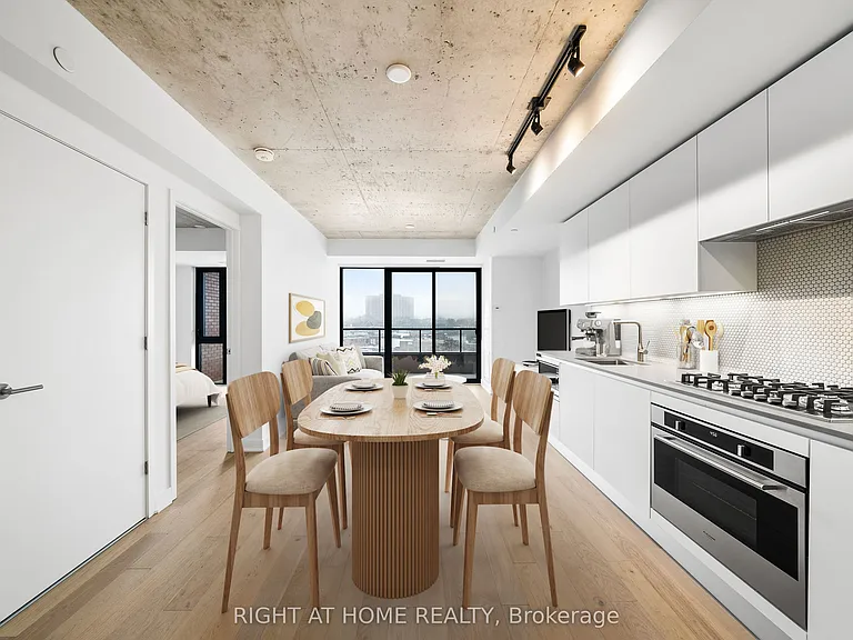2720 Dundas St W #520 — Photo 3
