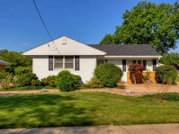 630 22nd St, West Des Moines, IA 50265