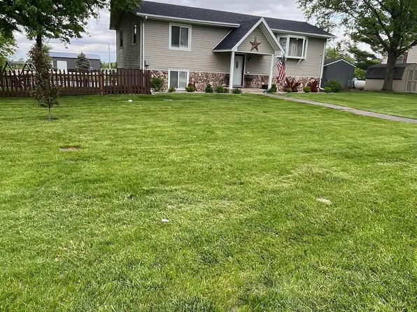 2521 Rocky Ln, New London, IA 52645