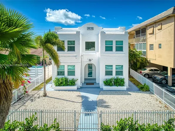 1836 Dewey St, Hollywood, FL 33020