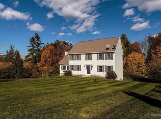 33 Chandler Rd, Westford, MA 01886