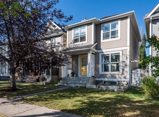 244 S Prestwick Ave SE, Calgary, AB T2Z 3X3