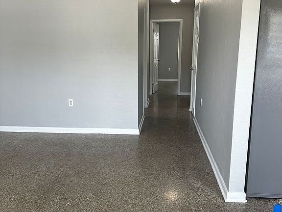 4th image of 2007 Jobbins Dr #1