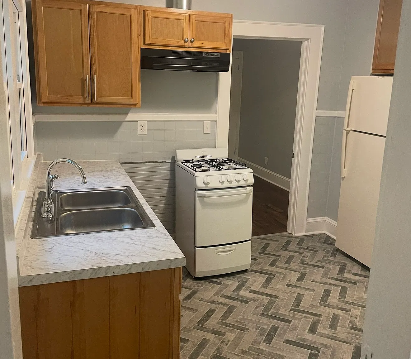 1 bed, $999 — Photo 2