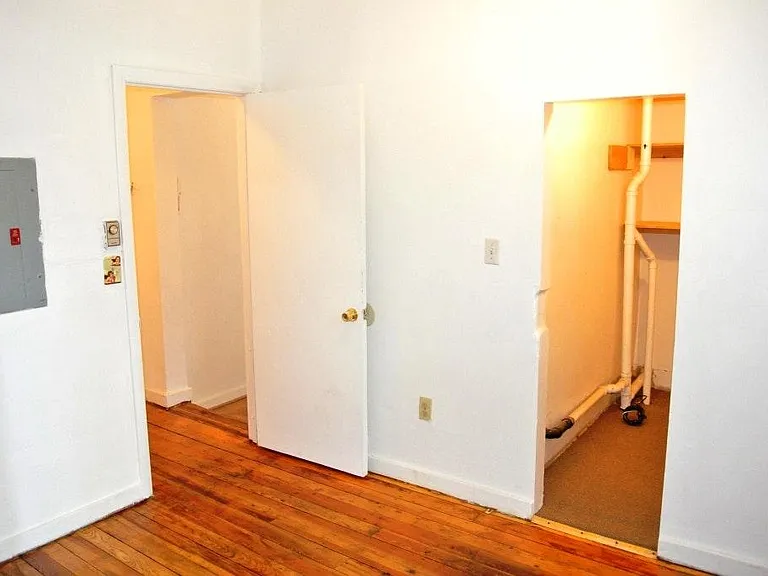 261 N Main St #D — Photo 10