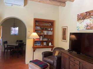 910 Gildersleeve St, Santa Fe, NM 87505