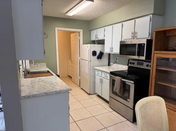 3957 NW Cinnamon Tree Circle, Jensen Beach, FL 34957