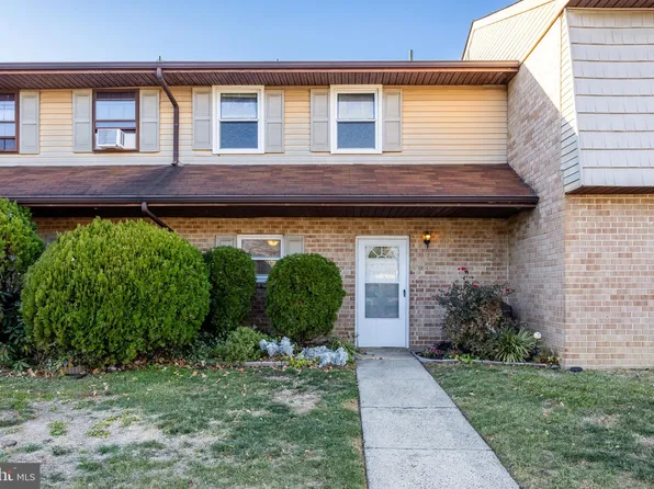 195 La Cascata, Clementon, NJ 08021