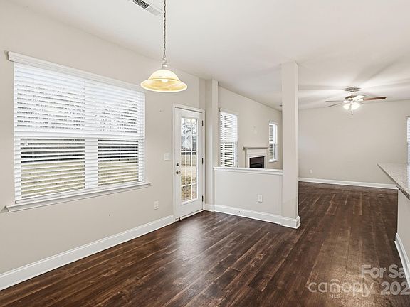 5th image of 182 Sassafras Rd