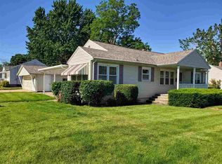 1404 James Rd, Pekin, IL 61554