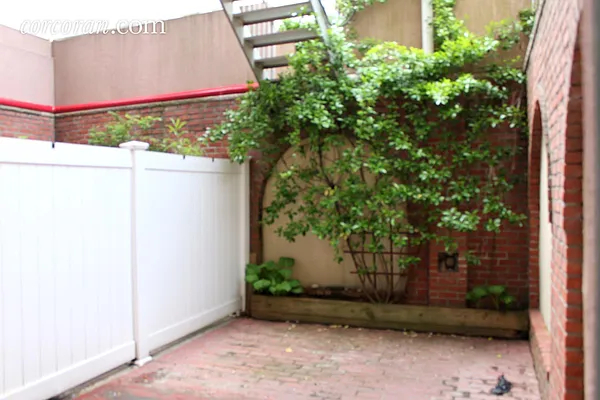 Rented by Corcoran | media 12