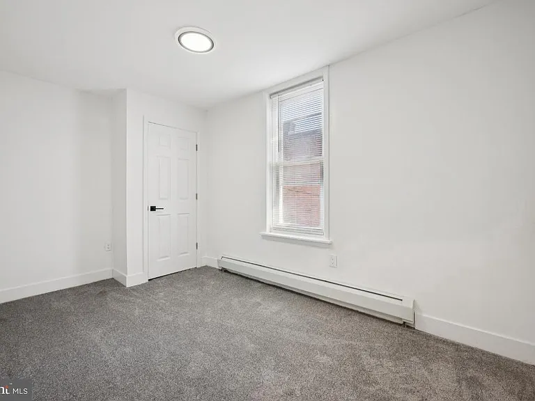 718 Spruce St — Photo 12