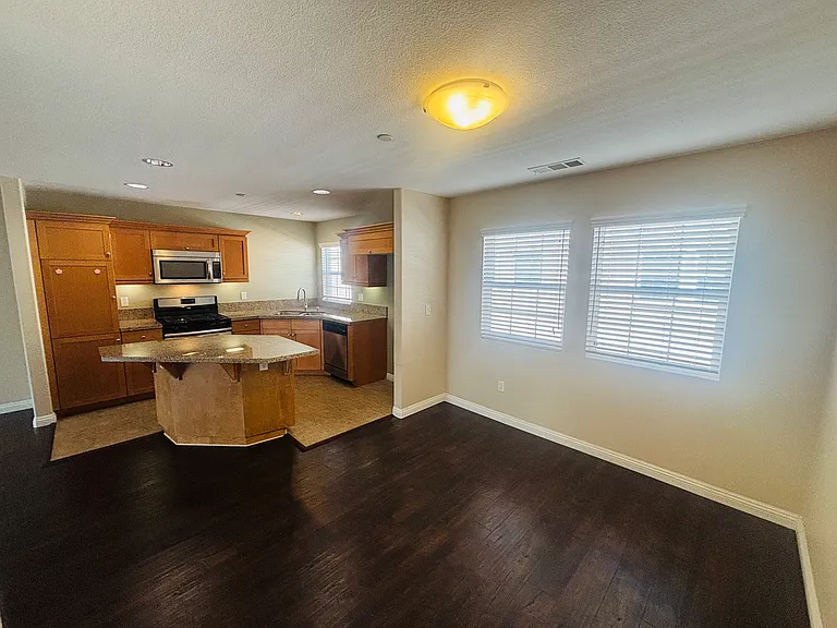 1411 Lomita Blvd #4 — Photo 6
