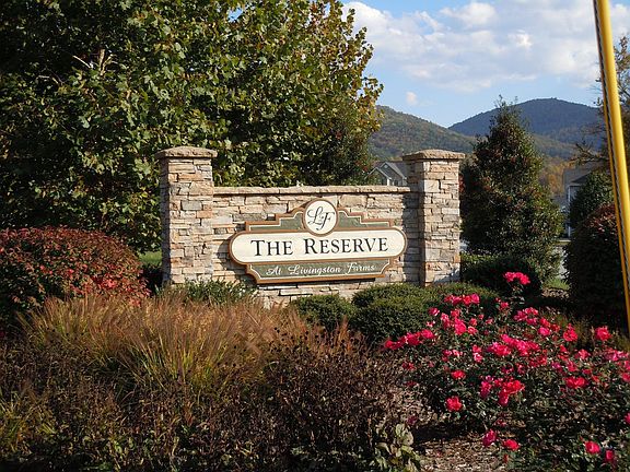 The Reserve at Livingston Farms