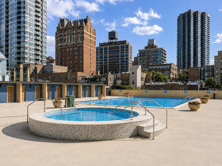 655 W Irving Park Rd #5003 — Photo 26