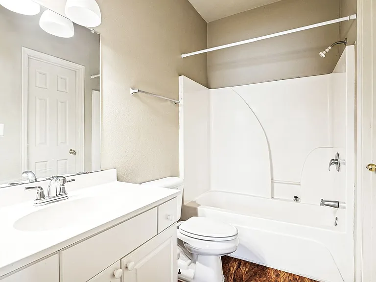 Charming Cottages for Rent in Waveland 1 & 2 Bedroom Units Available at Cambridge Cottages! — Photo 11