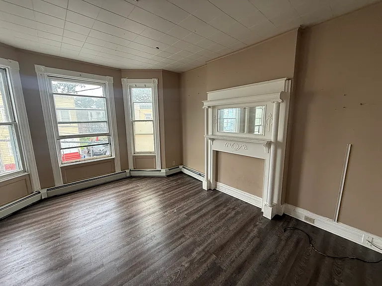 346 Orange St #2 — Photo 7