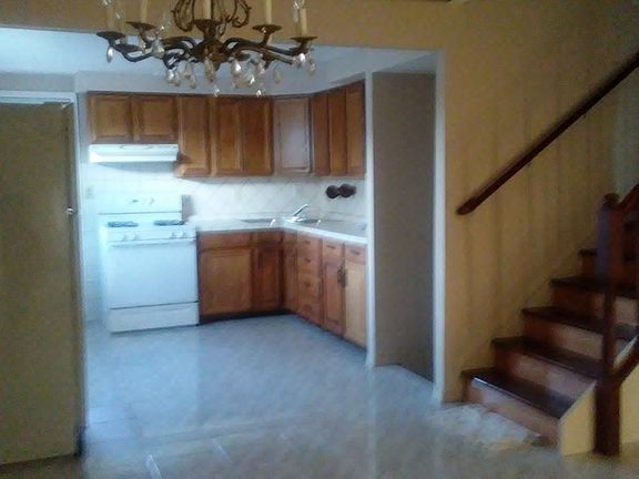 4th image of 1143 Denver Dr