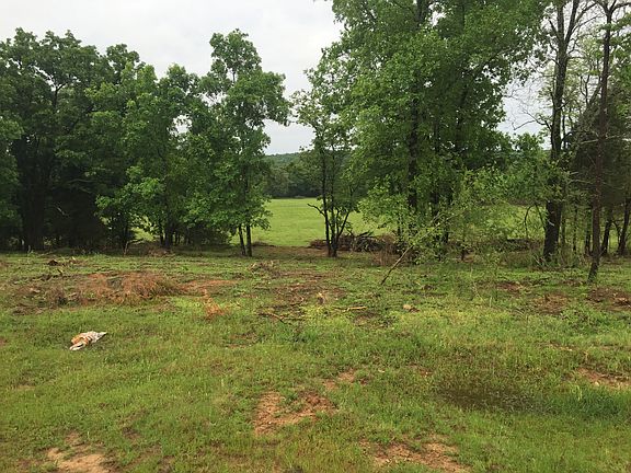5th image of 39 Mahogany Ln