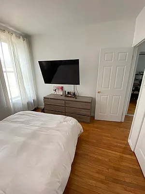 Rented by J Misrahi Realty Corp | media 2