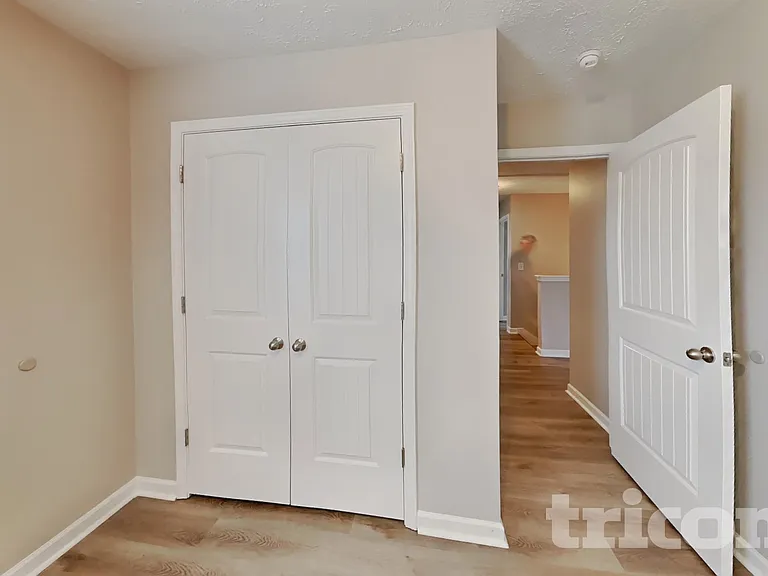 1107 Selous Dr — Photo 12