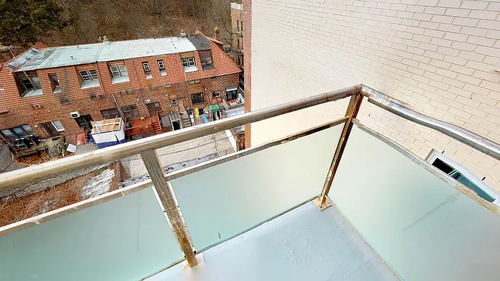 Rented by Metro Garden Realty NYC | media 42