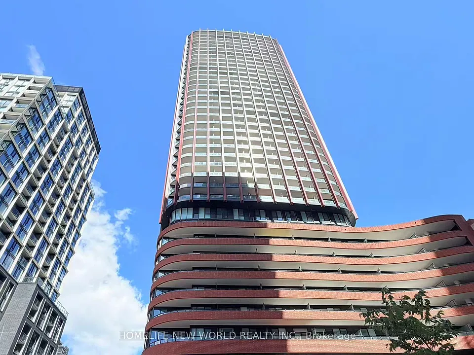 180 Front St E #3612