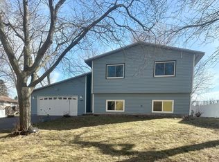 2315 10th St NW, New Brighton, MN 55112
