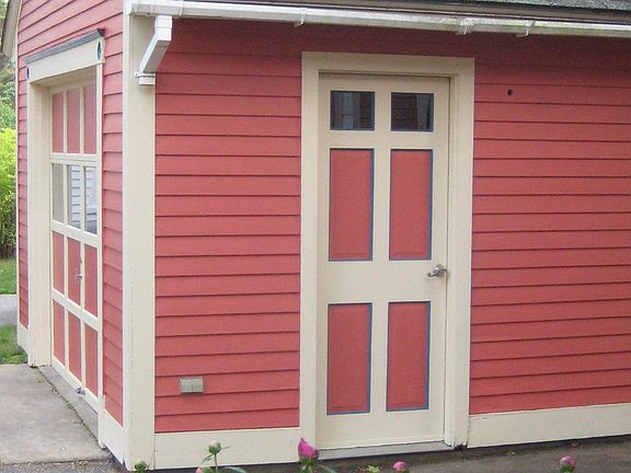 Deatils of the garage