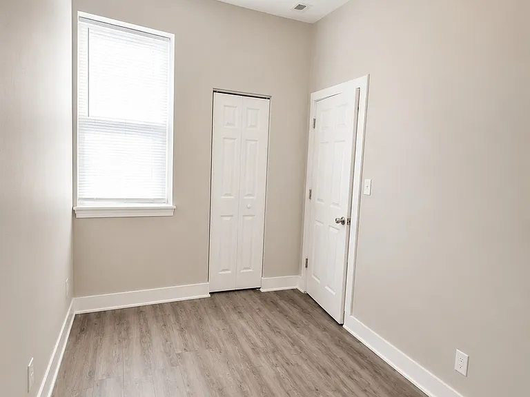 3033 W Lexington St #1 — Photo 7