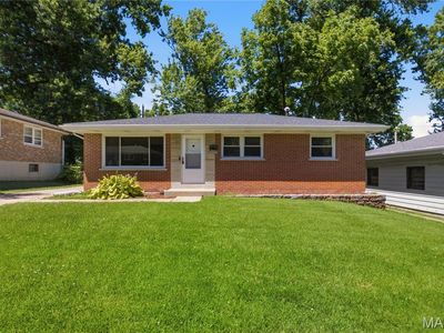 8817 McNulty Dr, Saint Louis, MO, 63114