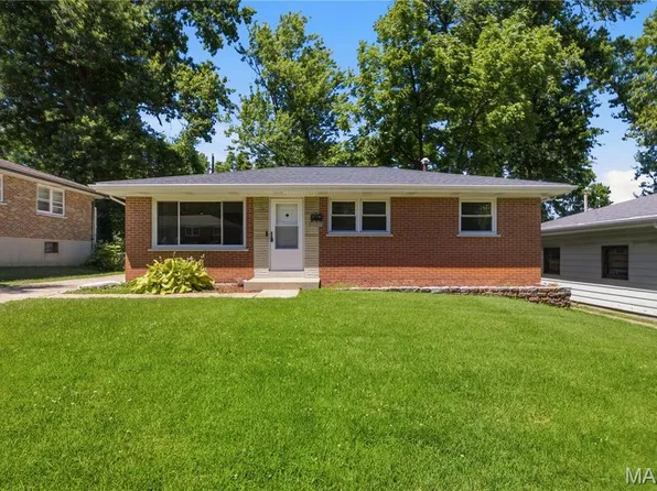 8817 McNulty Dr, Saint Louis, MO 63114