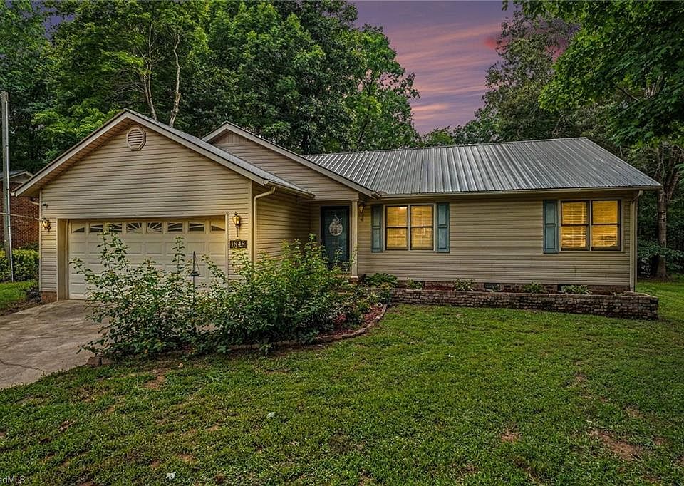 1st image of 1848 Woodglo Dr
