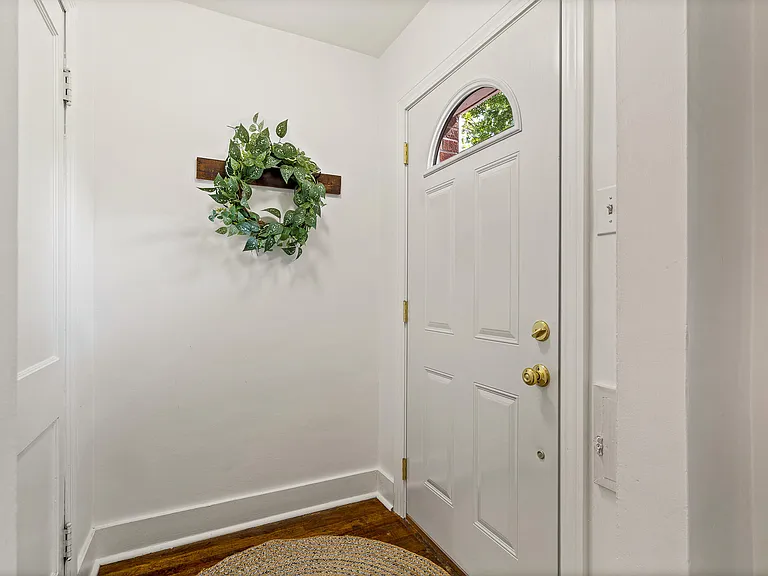 113 Crestmere Ave #101 — Photo 12