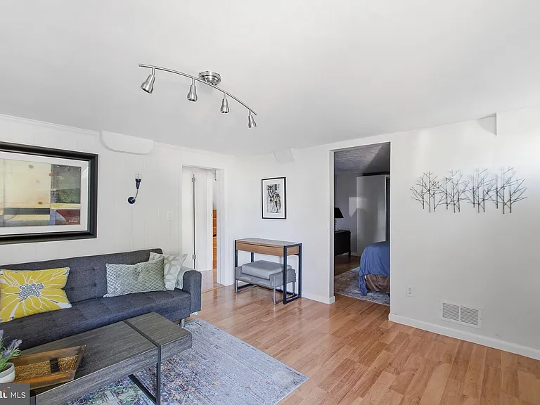 3141 Clayborne Ave — Photo 34
