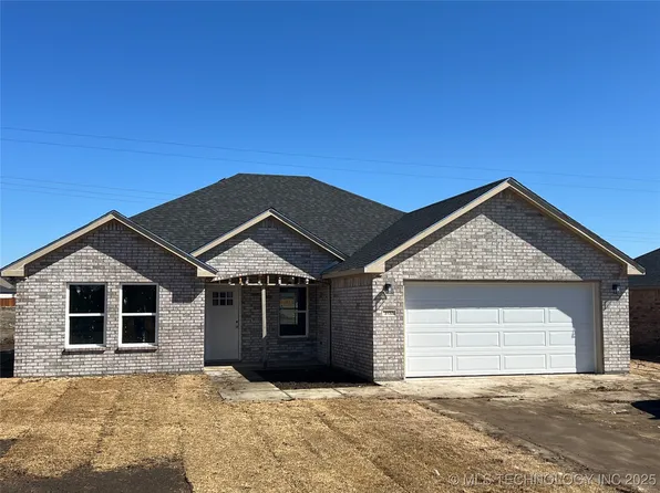 3132 Silver Charm Ave, Durant, OK 74701