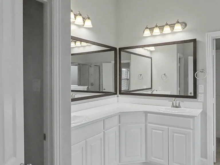 426 Oleander Dr — Photo 14