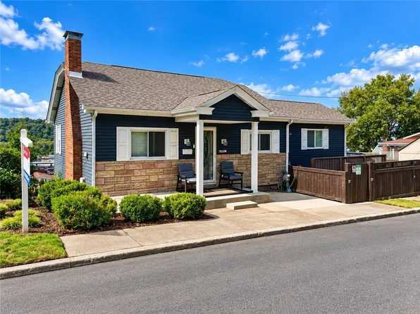 1530 6th Ave, Freedom, PA 15042