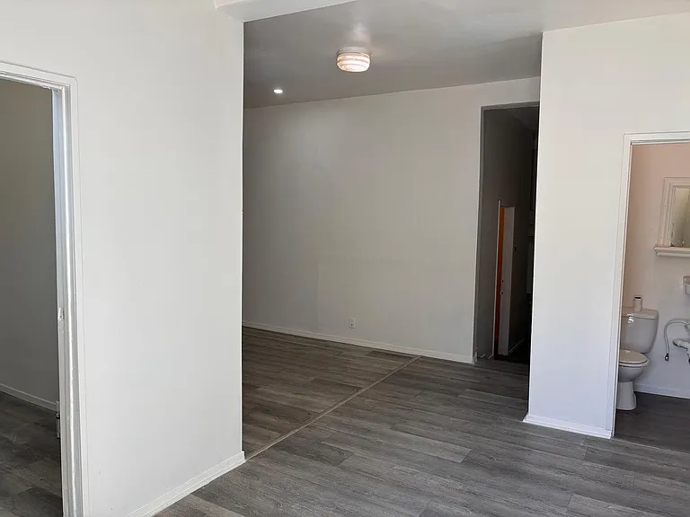 4156 Avalon Blvd — Photo 5