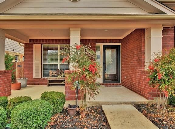 5th image of 1113 Rowley Dr