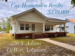 220 N Adams St, Dewitt, AR 72042