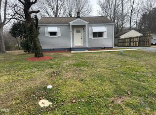 104 N Garden Ave, Siler City, NC 27344