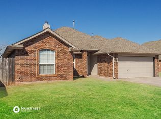 605 N Cherokee Way, Mustang, OK 73064
