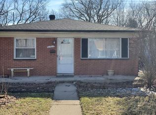 21213 Powers Ave, Dearborn Heights, MI 48125