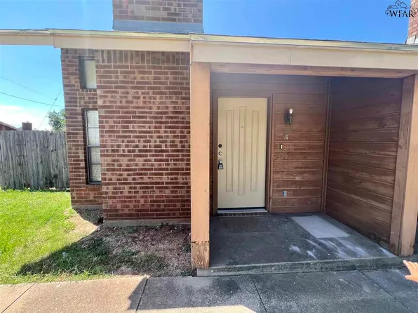 4501 Mistletoe Dr, Wichita Falls, TX 76310