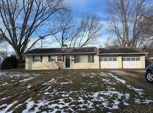 122 Bel Aire Dr, New Whiteland, IN 46184