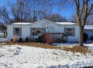 174 Creekside Dr, Ames, IA 50010
