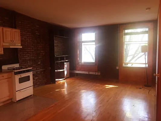Rented by Realty Collective | media 29