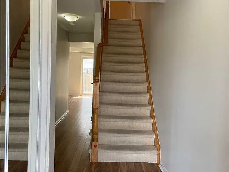 23 Sidford Rd S — Photo 12