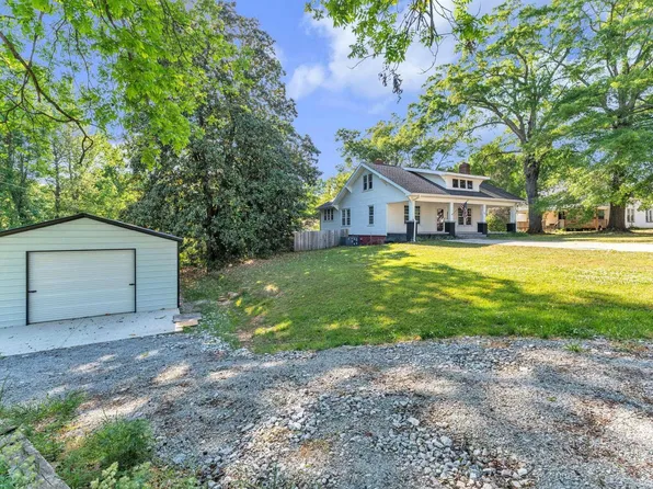 400 King St, Easley, SC 29640